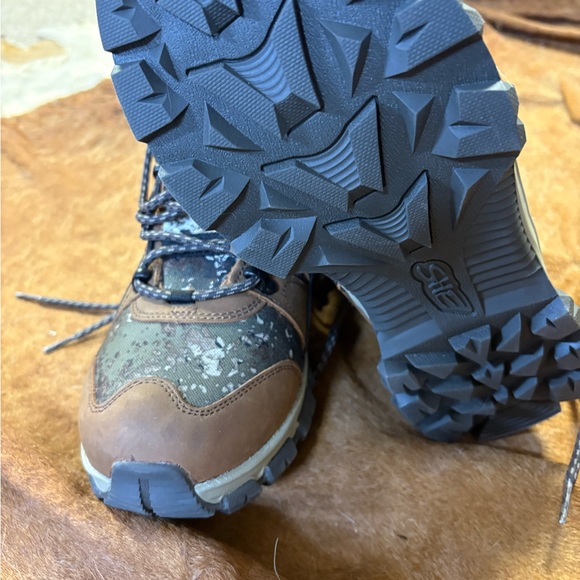 She Hunting Insulated Camouflage and Brown Hiking Boots - Picture 4 of 6
